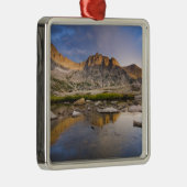 米国、コロラド、ロッキーマウンテンNP. 嵐雲 メタルオーナメント (右)