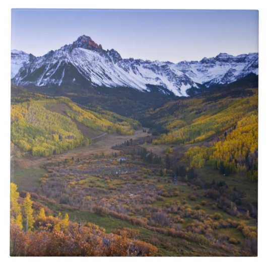 米国、コロラド、ロッキー山脈、サンフアン タイル (正面)