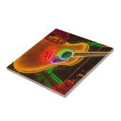 米国、テキサス州、オースティン。 恐喝のネオンギター タイル (側面)