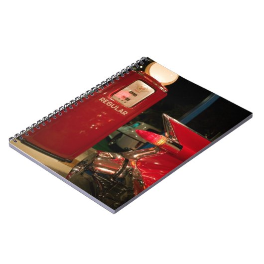 米国、テネシー州、メンフィス、エルヴィス・プレスリー2 ノートブック (左側)