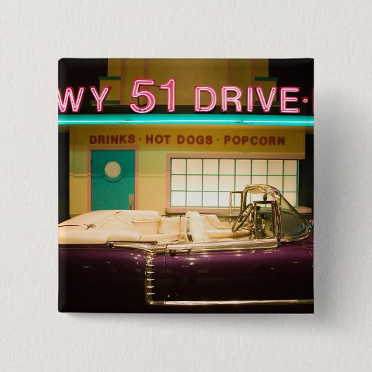 米国、テネシー州、メンフィス: エルヴィス・プレスリー 缶バッジ (正面)