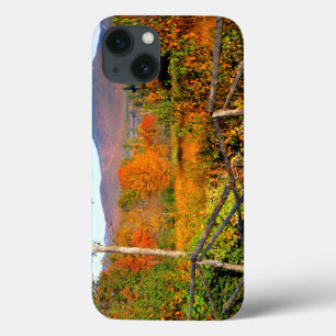 米国、ニューイングランド、ニューハンプシャー、チョコルア iPhone 13ケース