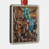 米国、ニューメキシコ、サンタフェ：ダウンタウンサンタフェ メタルオーナメント (右)