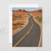 米国、ネバダの火、砂漠の道の谷 ポストカード (正面/裏面)