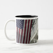 米国、マサチューセッツのマーサのブドウ園: ツートーンマグカップ (左)