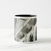 米国、マサチューセッツのマーサのブドウ園: ツートーンマグカップ (中央)