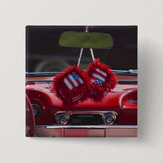 米国、マサチューセッツ、グロスター。 曖昧なサイコロとの 缶バッジ (正面)