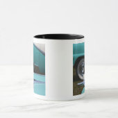 米国、マサチューセッツ、グロスター。 50年代時代フォード マグカップ (中央)