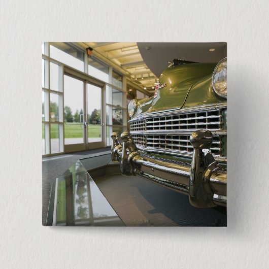 米国、ミシガン州、Auburn Hills: ウォルターP. Crysler 缶バッジ (正面)