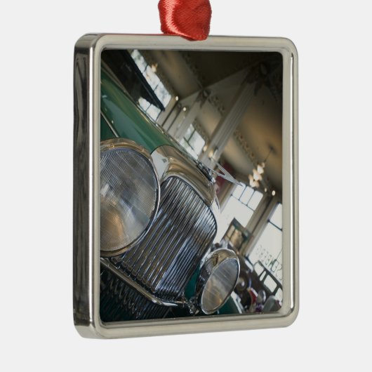 米国、金褐色のインディアナ: のコード、Duesenberg金褐色 メタルオーナメント (右)