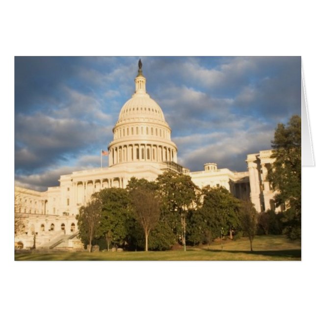 米国、Washington D.C.の国会議事堂の建物 (正面横)