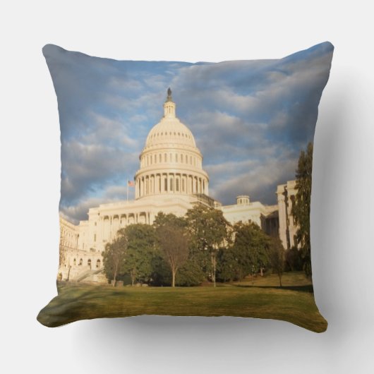 米国、Washington D.C.の国会議事堂の建物 クッション (正面)