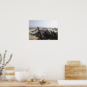 米海軍がペルーのサリナスで乳鉢を発射する ポスター (キッチン)