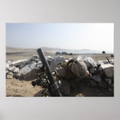 米海軍がペルーのサリナスで乳鉢を発射する ポスター (正面)