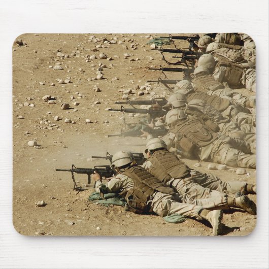 米海軍シービーがM-4およびM-16A2ライフルを発射 マウスパッド (正面)