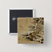 米海軍シービーがM-4およびM-16A2ライフルを発射 缶バッジ (正面&裏面)