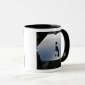 米空軍のパラレースキューマンが飛び出した マグカップ (正面右)