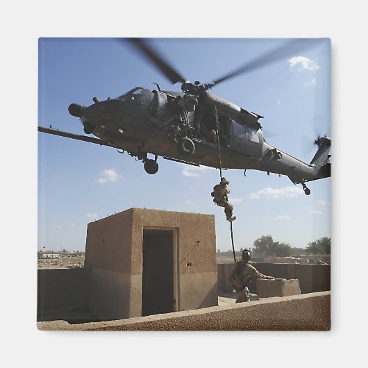 米空軍の分遣隊 マグネット (正面)