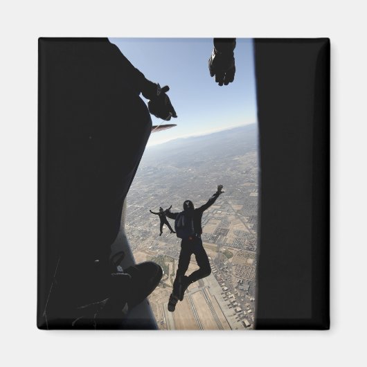 米空軍アカデミーのパラシュートチーム マグネット (正面)