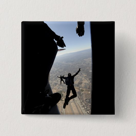 米空軍アカデミーのパラシュートチーム 缶バッジ (正面)