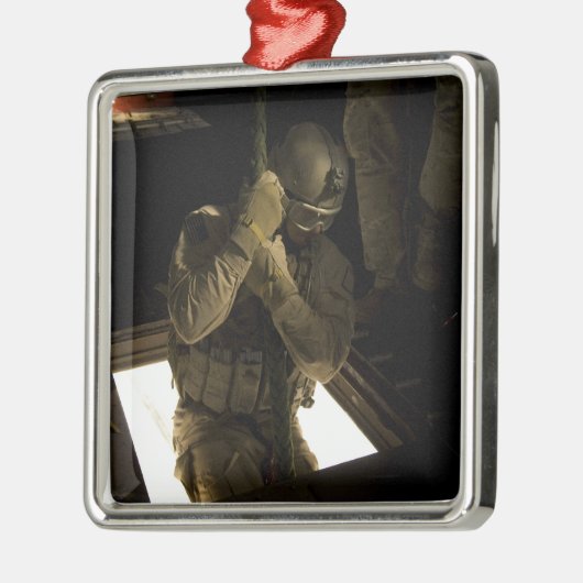 米空軍パラレースカーが降下を始める メタルオーナメント (左)