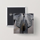 米空軍F-22ラプターが給油される 缶バッジ (正面&裏面)