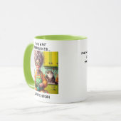 粉々おもしろいの老婦人マンガのパンケーキ作り マグカップ (正面左)