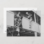 粉を船から取り除く ポストカード (正面/裏面)