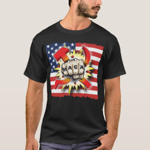 粉砕の共産主義はアメリカに素晴らしい米国の旗を再度します Tシャツ