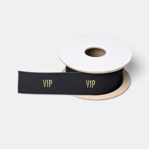 粋でフェイクな金ぱくホイル"VIP"のタイポグラフィ サテンリボン
