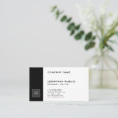 粋で創造的な白黒のお洒落なロゴのデザイン 名刺 (スタンド正面)