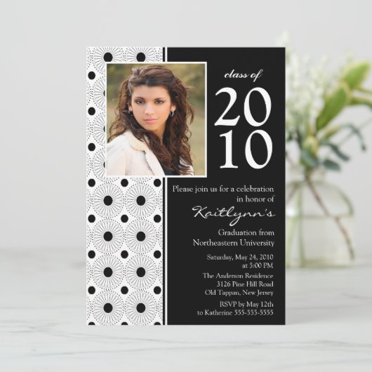 粋で黒く及び白い写真の卒業の招待状 招待状 (スタンド正面)