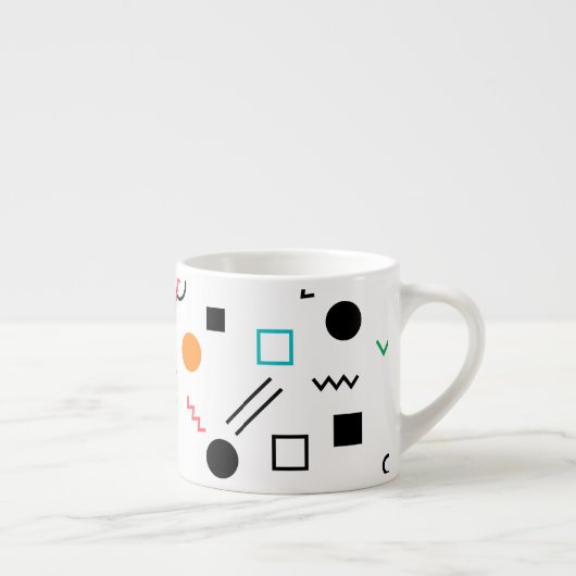 粋なモダン、よくはしゃぐクール幾何学的なメンフィス エスプレッソカップ (右)