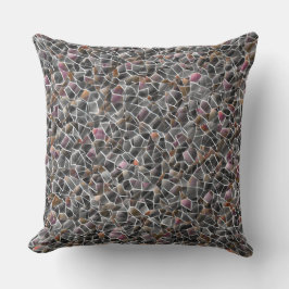 粗いサーモンと灰色の不規則なモザイクの散らかった クッション