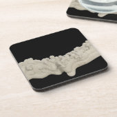 粘土のConcretion コースター (左側)