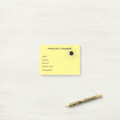 粘着性があるポスト・イットの宿題 ポストイット (デスク上)