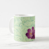 精神の緑および紫色の花のフルーツ コーヒーマグカップ (正面左)