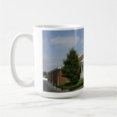 精神の食糧は1961年以来ここに役立ちました コーヒーマグカップ (左)