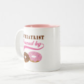 精神科医のギフト(ドーナツ) ツートーンマグカップ (正面左)