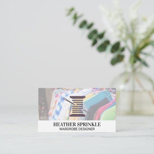 糸と針ぶら下がったの衣服 名刺 (スタンド正面)