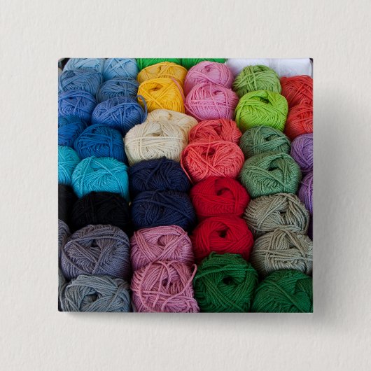 糸の串 缶バッジ (正面)