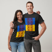 糸の刺繍ウクライナフォークエスニックパターンまたは Tシャツ (ユニセックス)