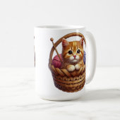 糸入りバスケットの可愛らしいオレンジ色の子猫 コーヒーマグカップ (正面右)