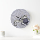 糸玉を持つ漫画子猫 ラージ壁時計 (ホーム)