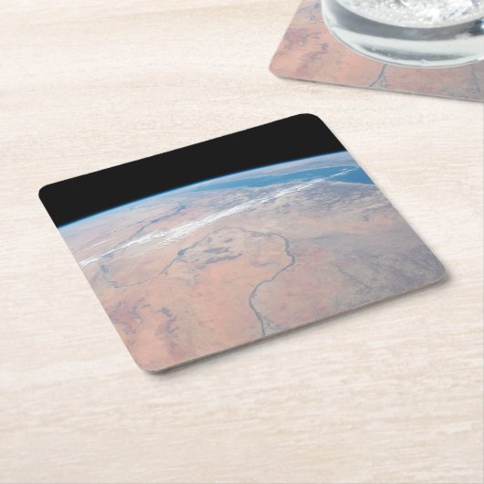 紅海の隣で北に曲がるナイル川 スクエアペーパーコースター (アングル)