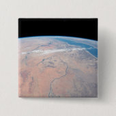 紅海の隣で北に曲がるナイル川 缶バッジ (正面)