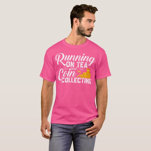 紅茶で走る コイン収集 おもしろ コインコレクター Tシャツ (正面フル)