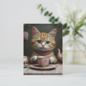 紅茶を飲むピンクのパールの可愛いジンジャー子猫 ポストカード (スタンド正面)