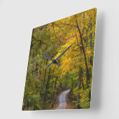 紅葉が並ぶ小さな砂利道 スクエア壁時計 (傾斜)