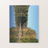 紅葉が青色の水色で反射 ジグソーパズル (縦)